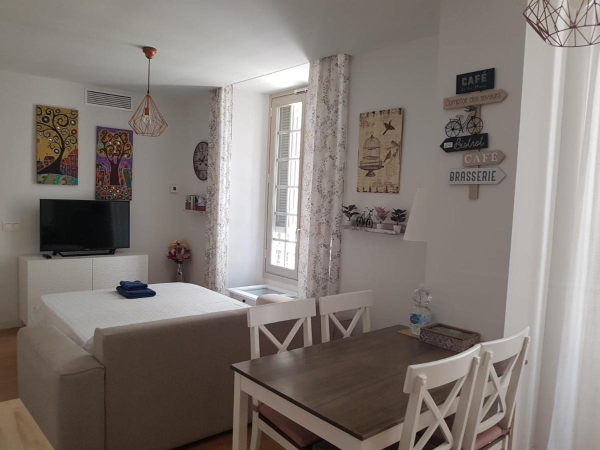 מאלגה Apartamento Plaza Del Teatro Parking Free מראה חיצוני תמונה