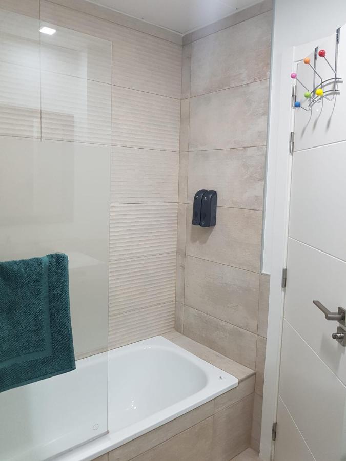 מאלגה Apartamento Plaza Del Teatro Parking Free מראה חיצוני תמונה